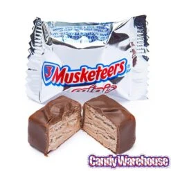 3 Musketeers Minis Candy: 8.4-Ounce Bag -Food And Beverage Store 3 musketeers minis candy 8 4 ounce bag candy warehouse 3 8cc553e8 7041 4130 aead 9fffa083f87b