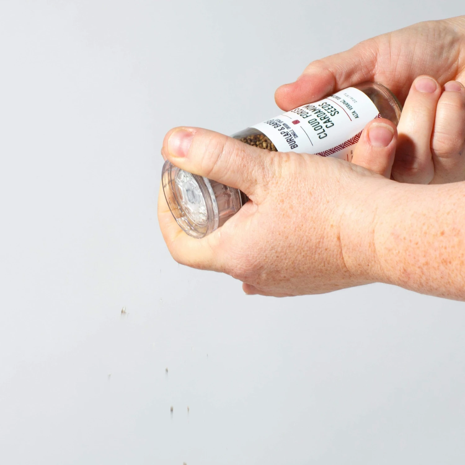 Burlap & Barrel Cloud Forest Cardamom Seeds 3 Burlap & Barrel Cloud Forest Cardamom Seeds - Image 3