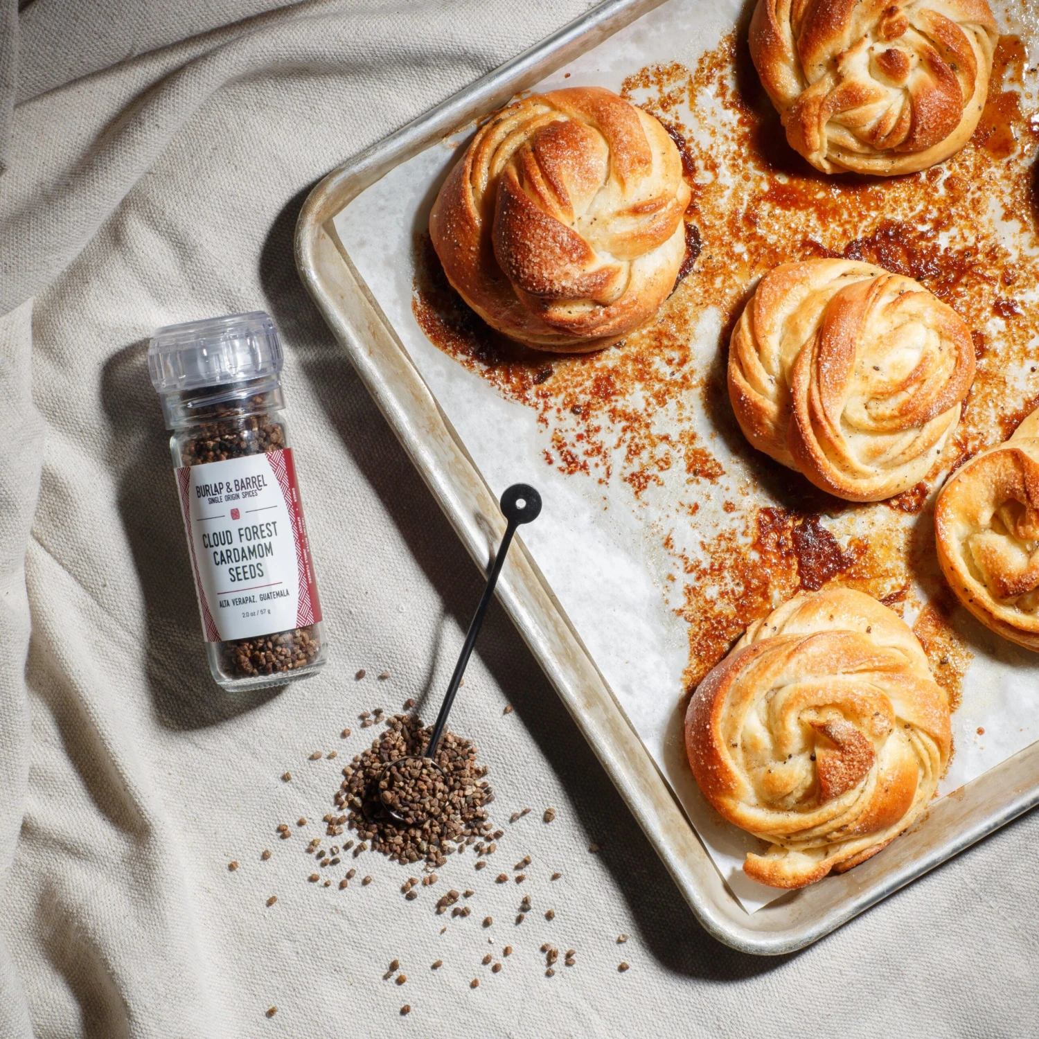 Burlap & Barrel Cloud Forest Cardamom Seeds 2 Burlap & Barrel Cloud Forest Cardamom Seeds - Image 2