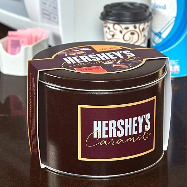 Hershey's Caramels - Milk And Dark Chocolate Caramel Candy: 2.5LB Gift Tin 3 Hershey's Caramels - Milk And Dark Chocolate Caramel Candy: 2.5LB Gift Tin - Image 3