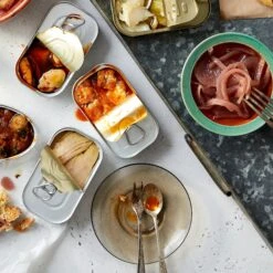 Jose Gourmet Sardines In Tomato Sauce -Food And Beverage Store jose gourmet sardines in tomato sauce canned seafood a priori distribution 859601