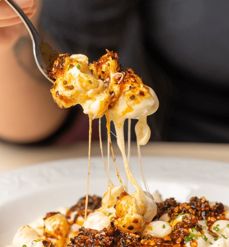 The Flavor Society Hot Pizza Chili Crunch 3 The Flavor Society Hot Pizza Chili Crunch - Image 3