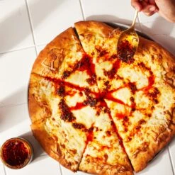 The Flavor Society Hot Pizza Chili Crunch 8 The Flavor Society Hot Pizza Chili Crunch -Food And Beverage Store the flavor society hot pizza chili crunch pantry the flavor society 933631